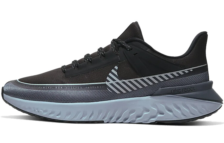 

NikeLegend React 2 Shield, Светоотражающее серебро, серый