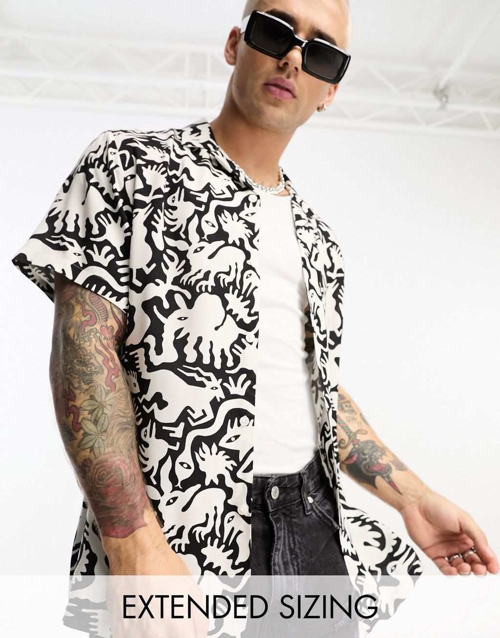 

Свободная рубашка с животным принтом ASOS DESIGN Revere