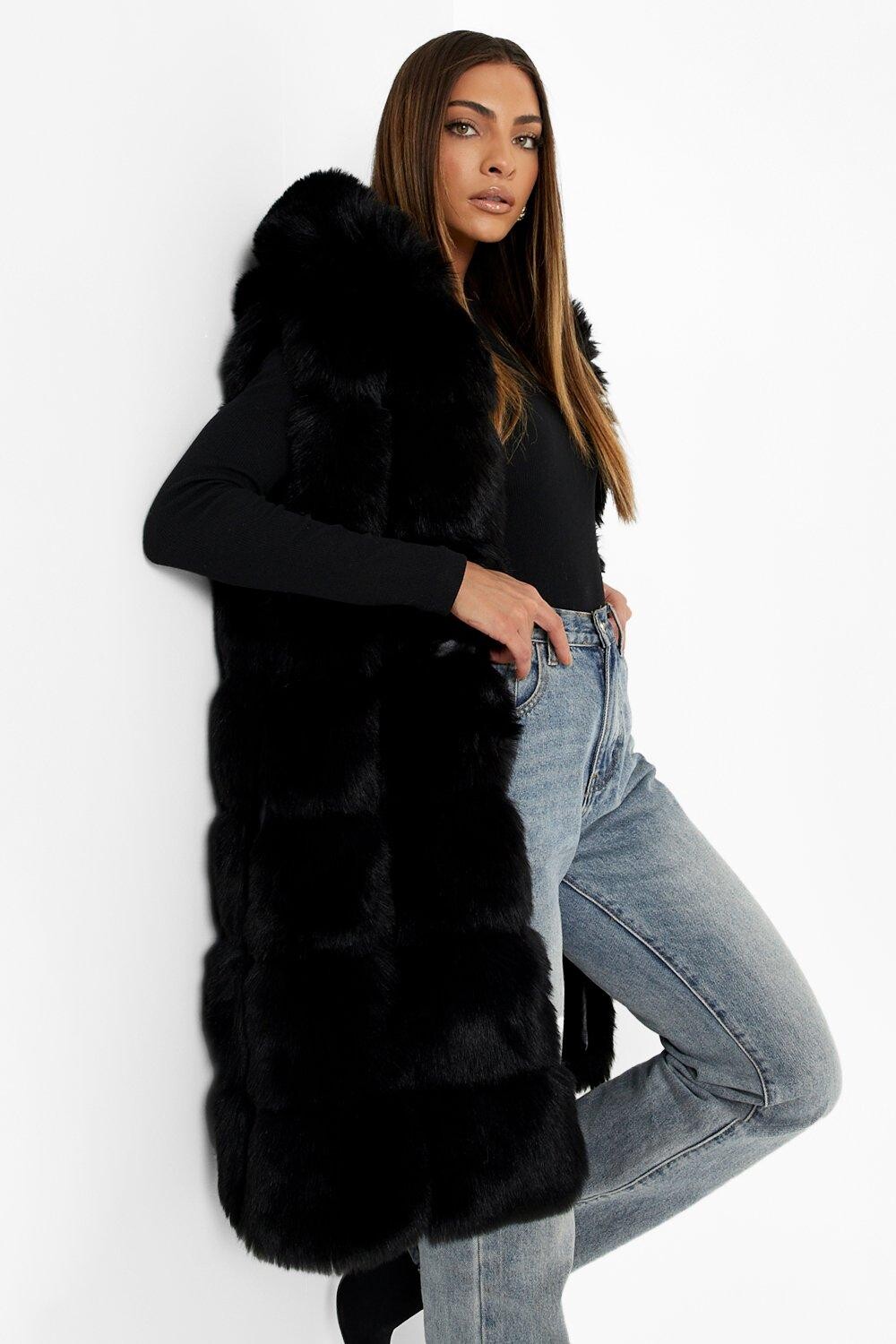 

Роскошный жилет из искусственного меха со вставками и капюшоном boohoo, черный