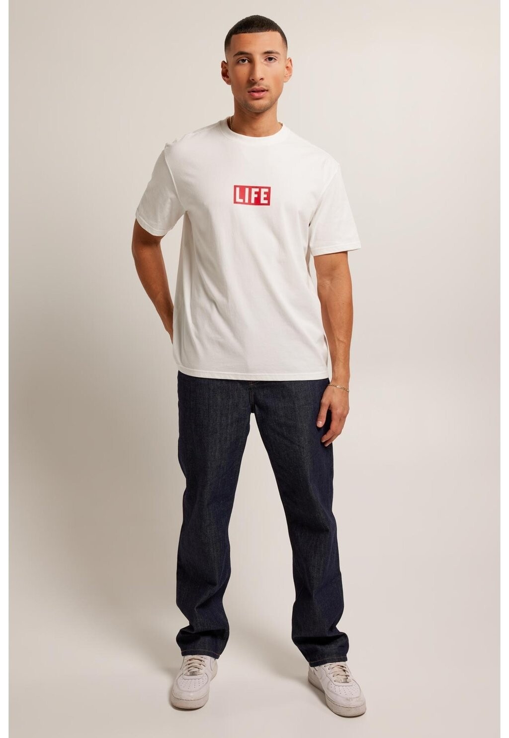 

Футболка с принтом ELWI America Today, цвет off white