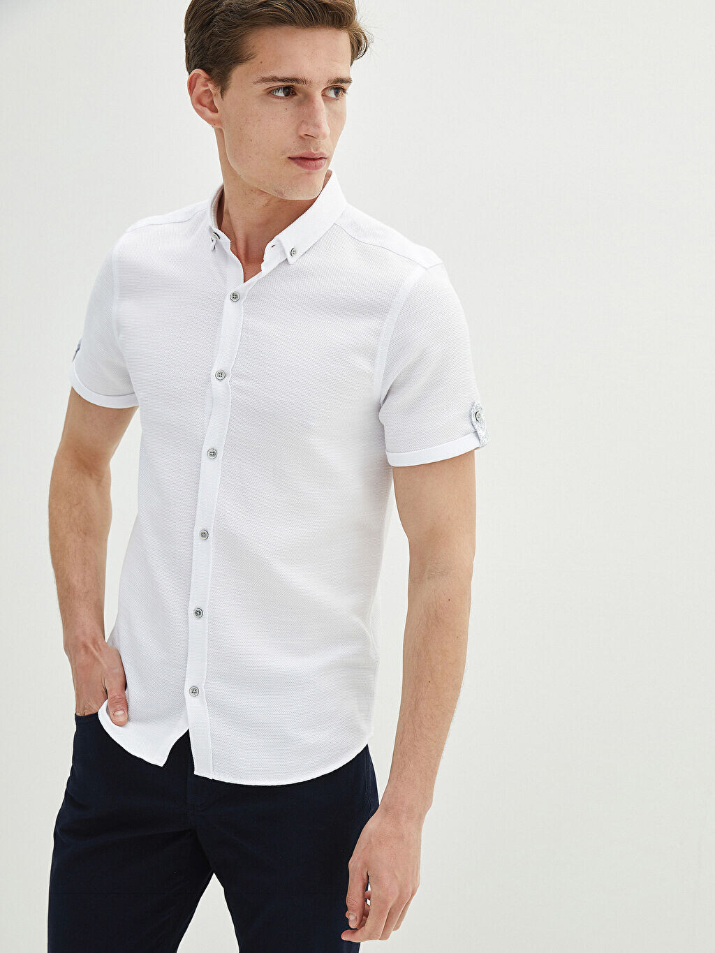 

Мужская рубашка Slim Fit с коротким рукавом LCW Vision
