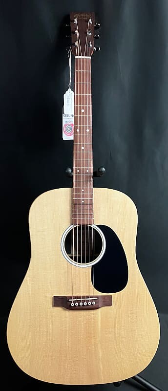 

Акустическая электрогитара Martin D-X2E Rosewood Dreadnought с сумкой для переноски