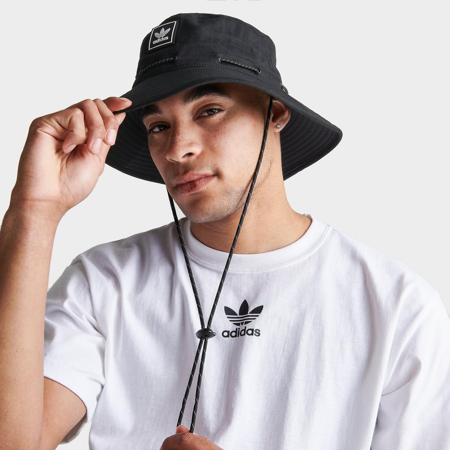 

Кепка adidas Originals Utility Boonie, черный