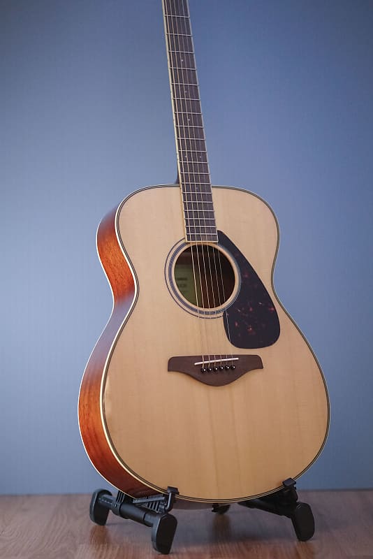 цена Yamaha FS820 Акустическая гитара Concert Natural FS820 Acoustic Guitar Concert