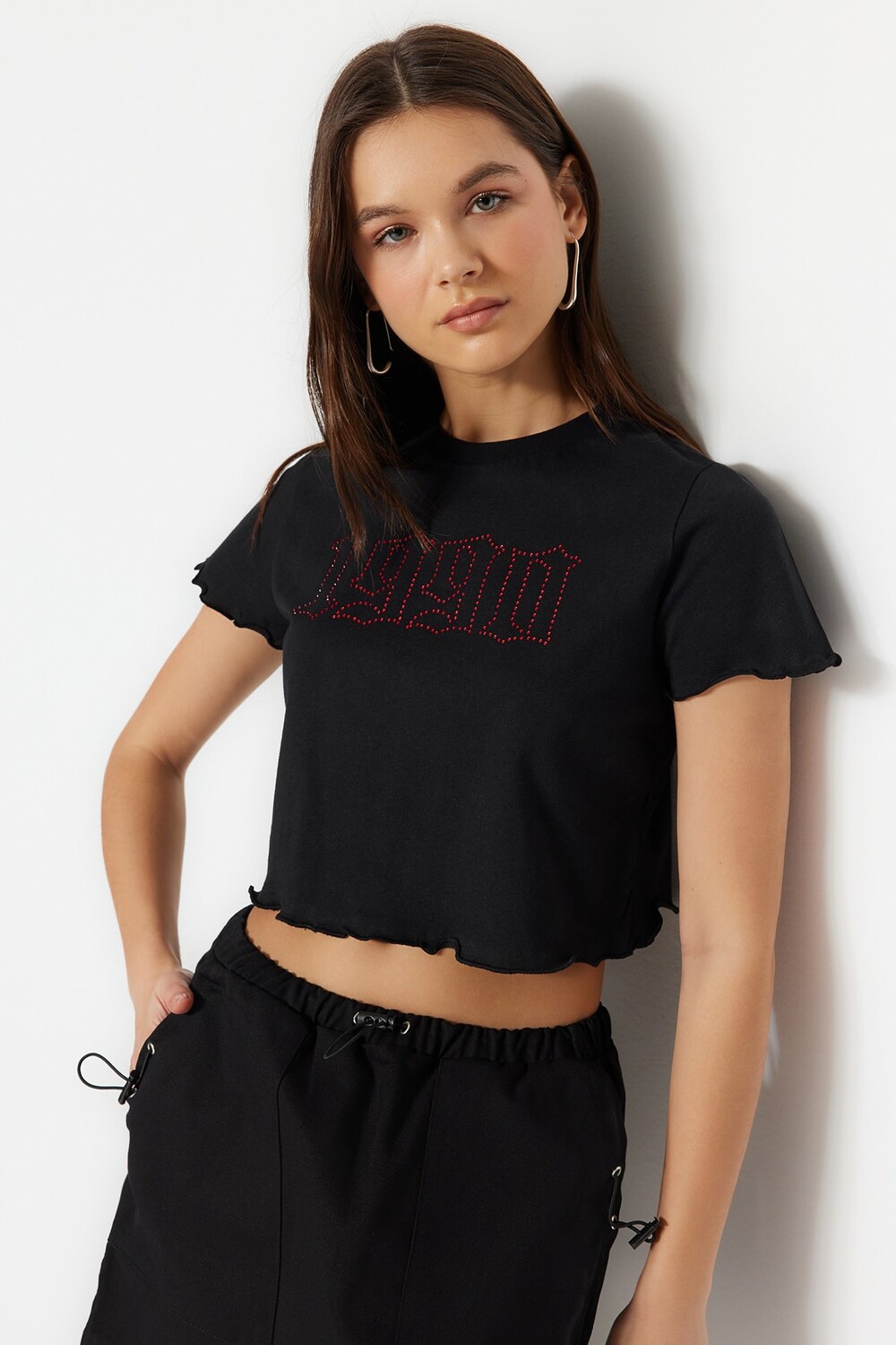 

Футболка TRENDYOLMİLLA, черный