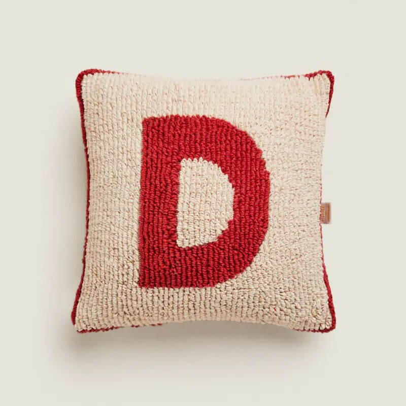 

Декоративная подушка Zara Home Embroidered Letter D, мультиколор