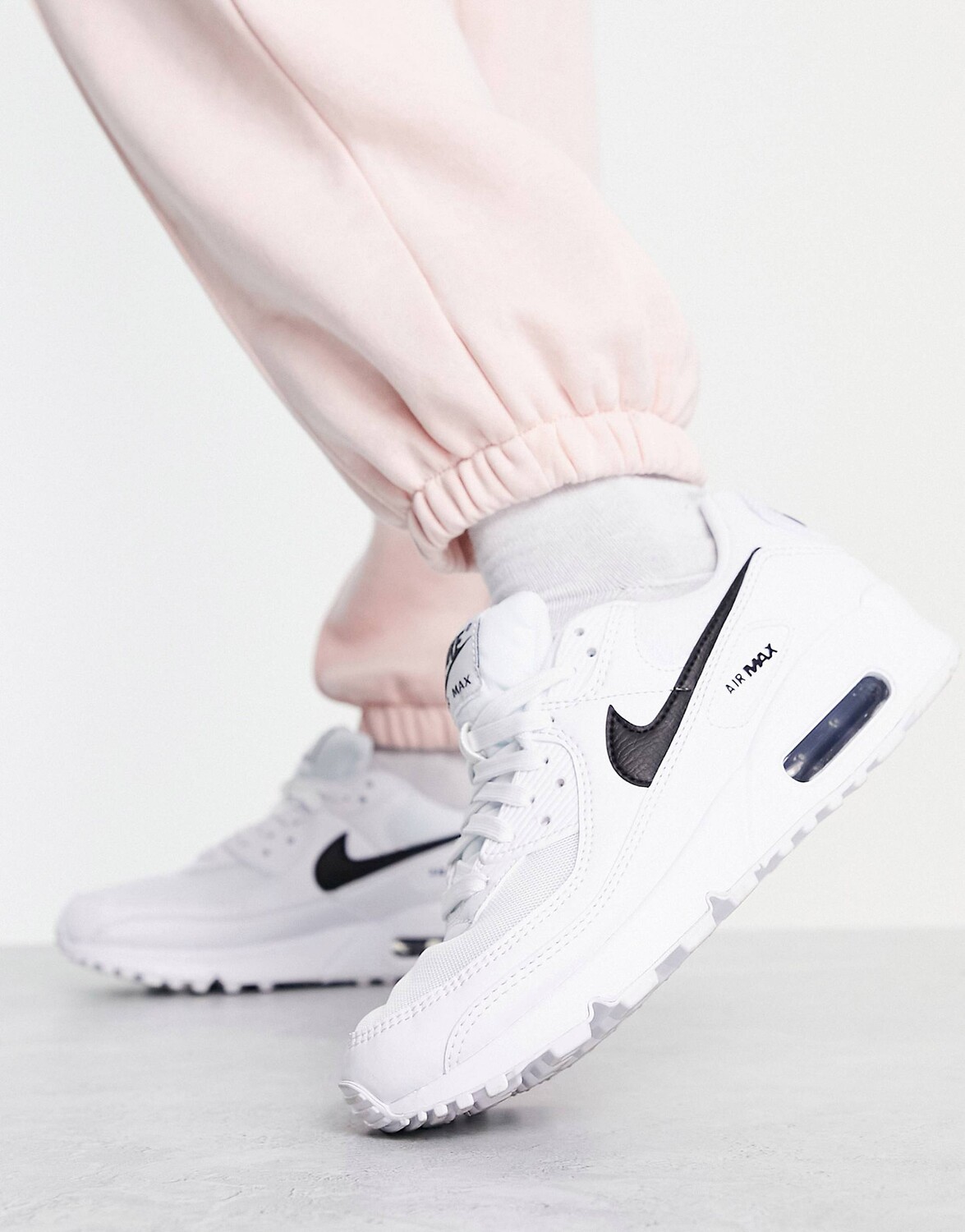 

Бело-черные кроссовки Nike Air Max 90, Черный