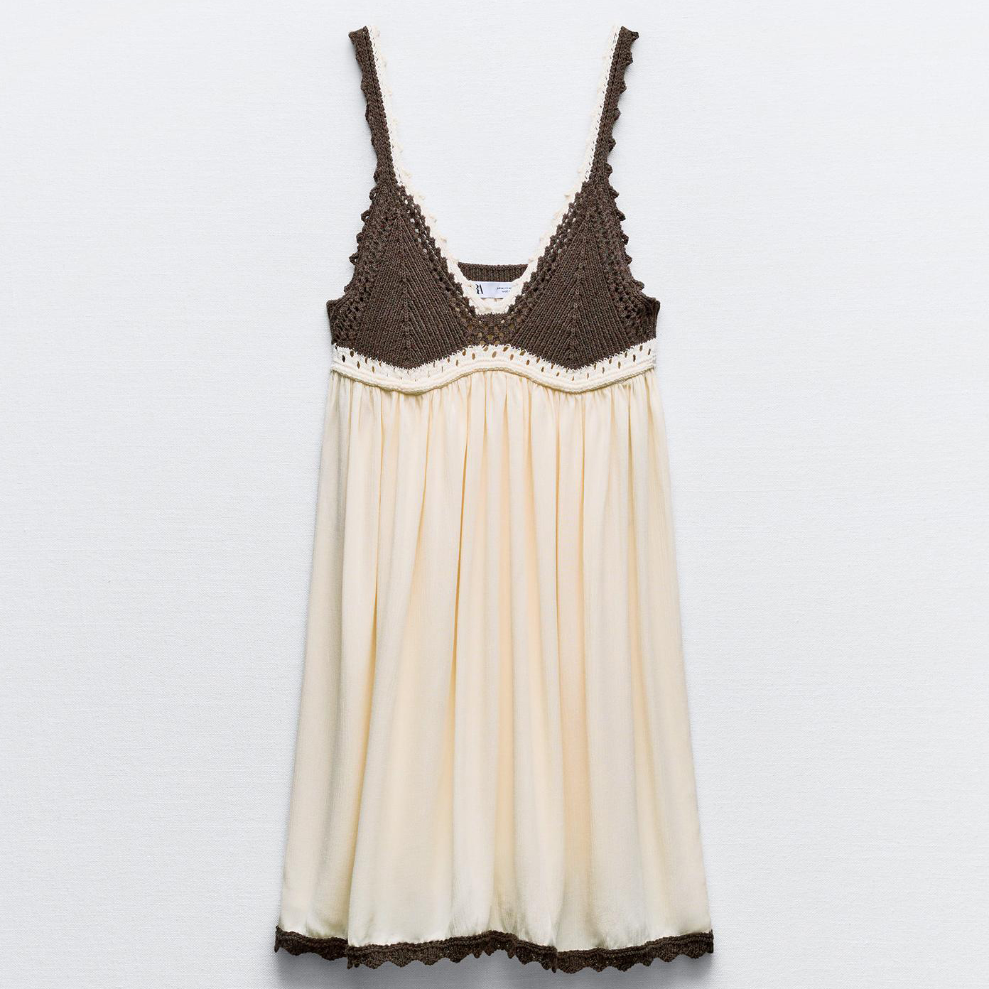 цена Платье Zara Contrast Crochet Knit, экрю/коричневый