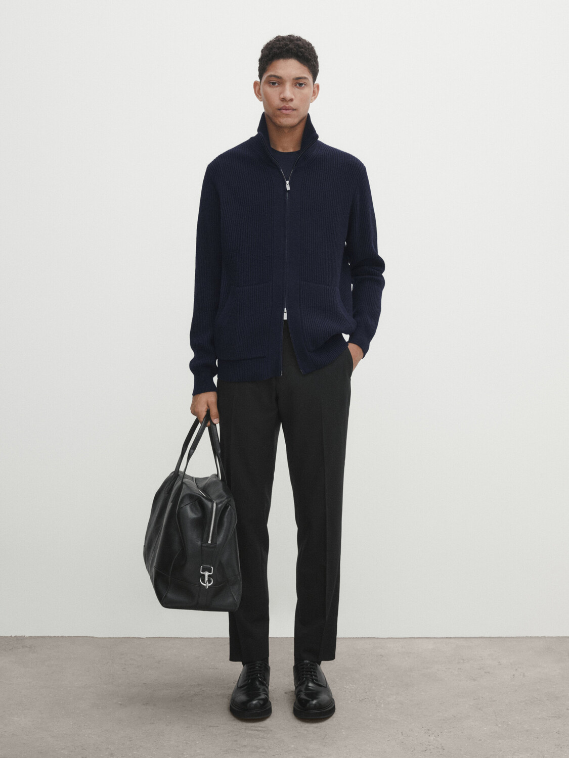 

Трикотажный кардиган на молнии с карманами Massimo Dutti, темно-синий