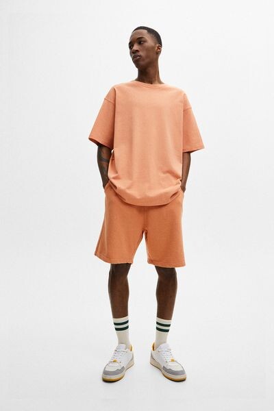 

Спортивные шорты-бермуды с эффектом потертости PULL&BEAR