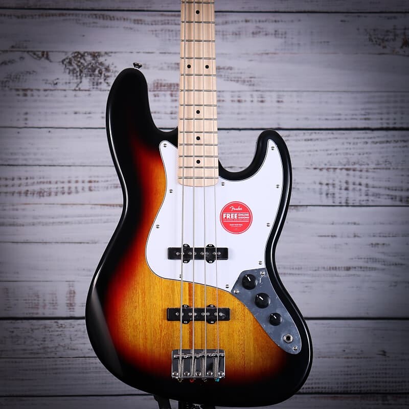 

Squier Affinity Jazz Bass | 3-цветные солнечные лучи Fender