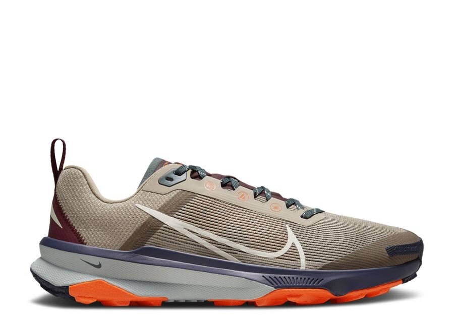 

Кроссовки Nike Terra Kiger 9, цвет Khaki Safety Orange