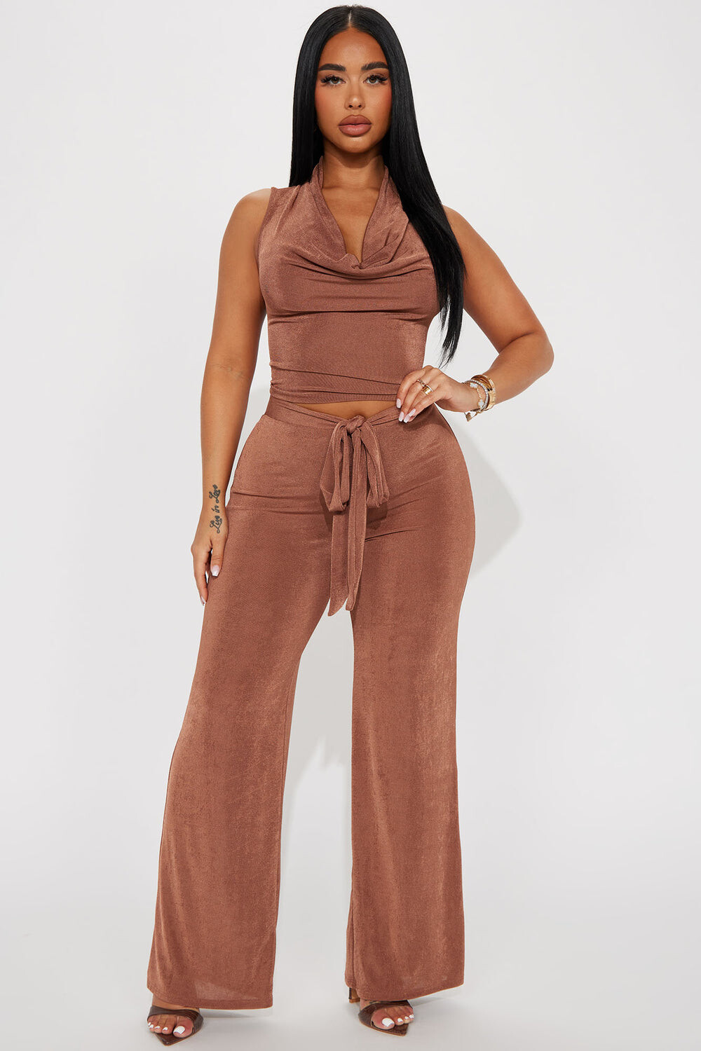

Брюки Fashion Nova HKTP22466, коричневый