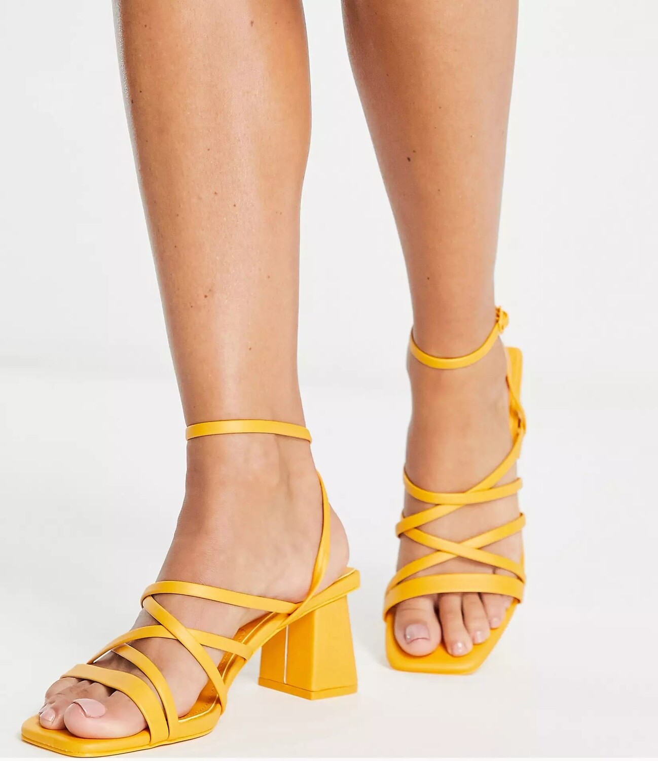 

Босоножки Pull&Bear Wide Fit strappy mid block heeled, оранжевый
