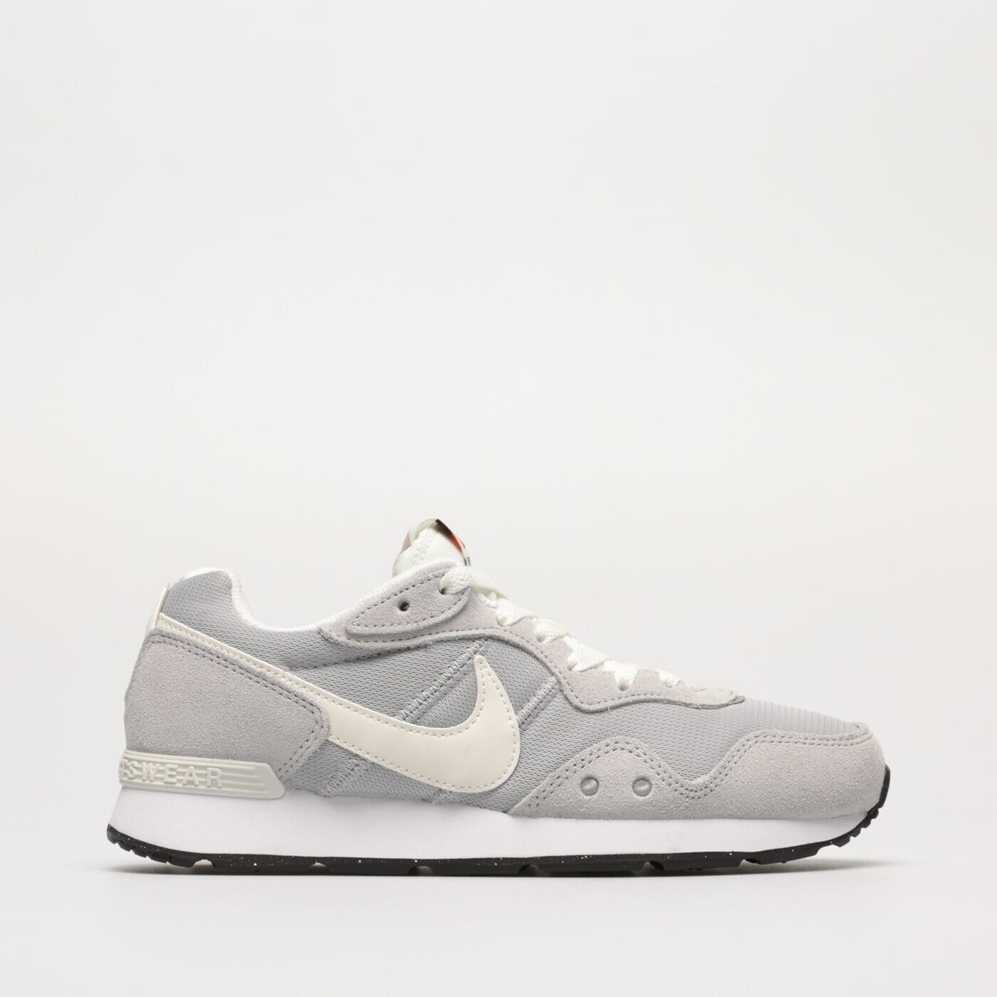 

Кроссовки Nike Venture Runner, серый