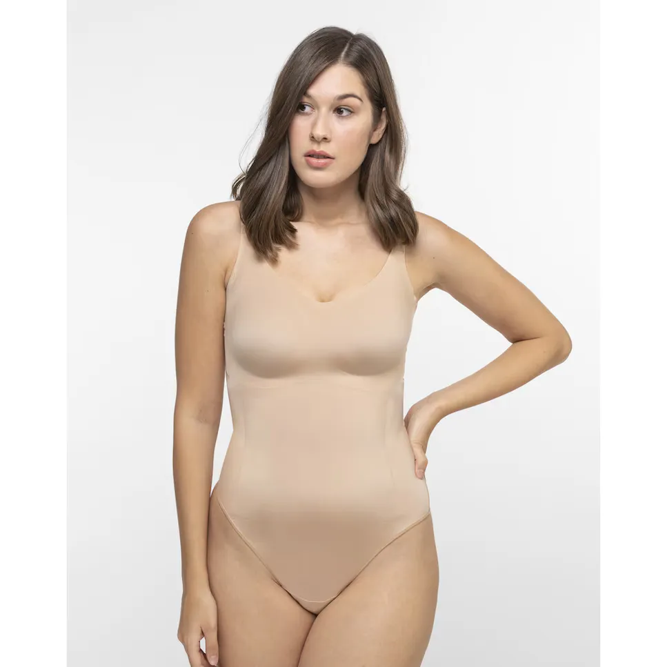 

Бесшовное боди-стринги с твердым контролем Maidenform, цвет Natural