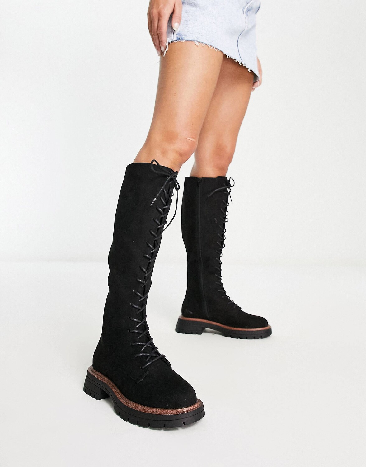 

Черные массивные высокие сапоги со шнуровкой ASOS DESIGN Carolina, Черный