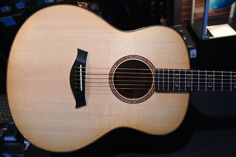 

Taylor Custom GO Grand Orchestra Lutz Spruce/Quilt Maple (Catch #30) #3148