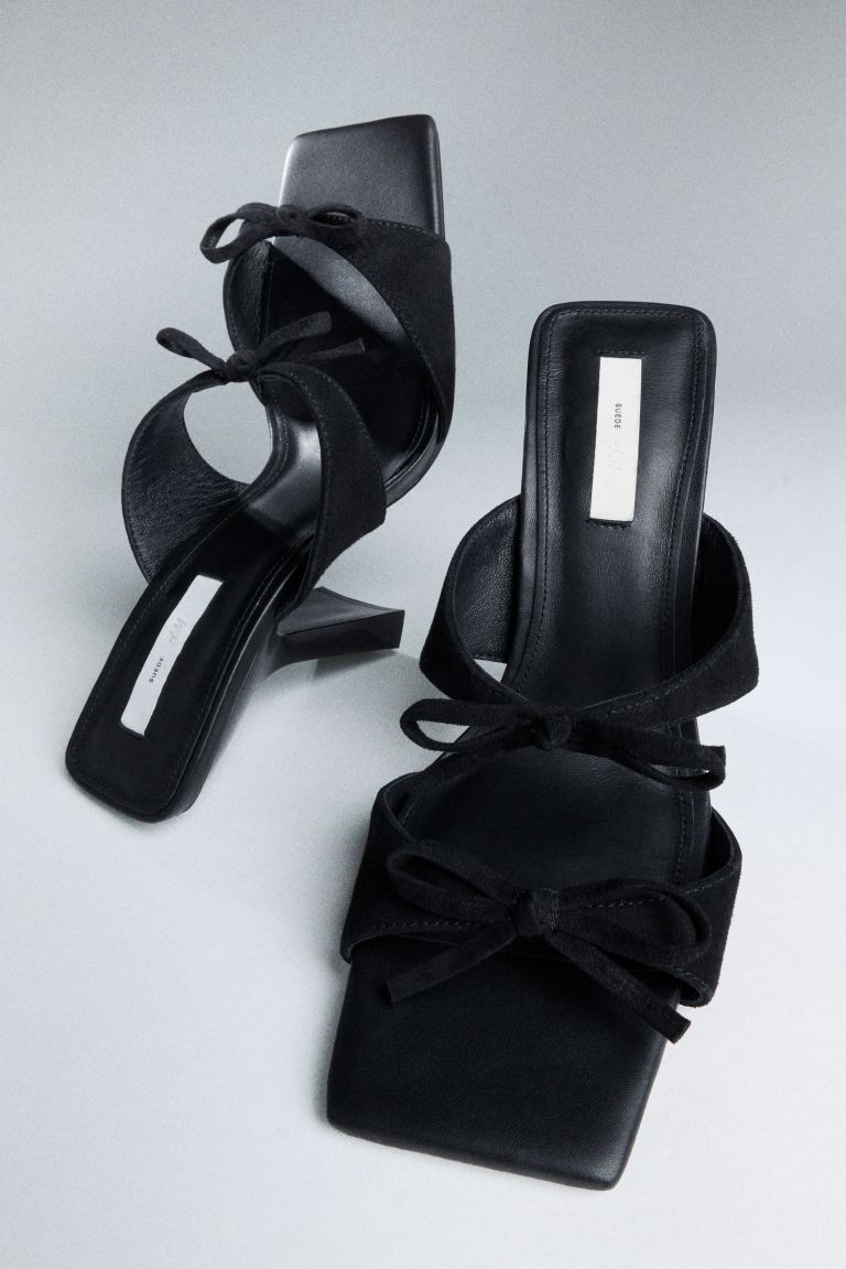 Замшевые босоножки на каблуке H&M, черный