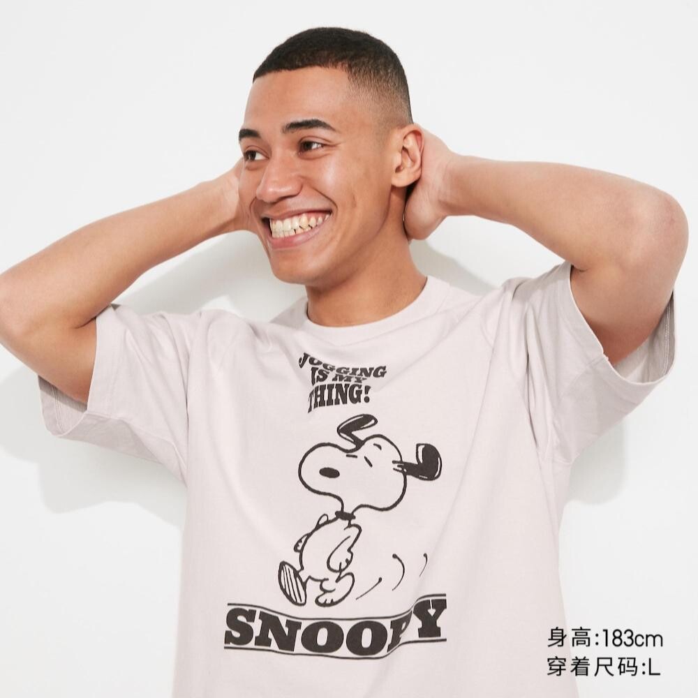 

Футболка с принтом унисекс Uniqlo, молочный