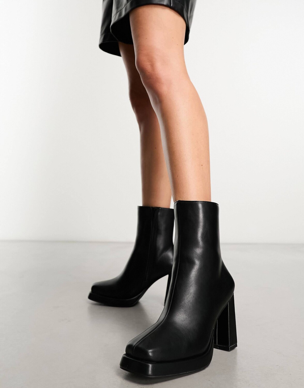 

Ботильоны Public Desire Patty Heeled Ankle, черный