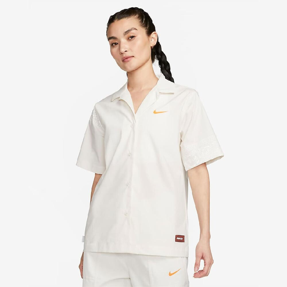 Рубашка Nike Sportswear Women's Woven Short-Sleeve, светло-бежевый