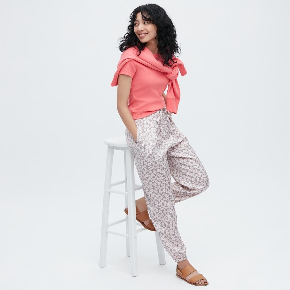 

Эластичные атласные брюки Uniqlo, серый