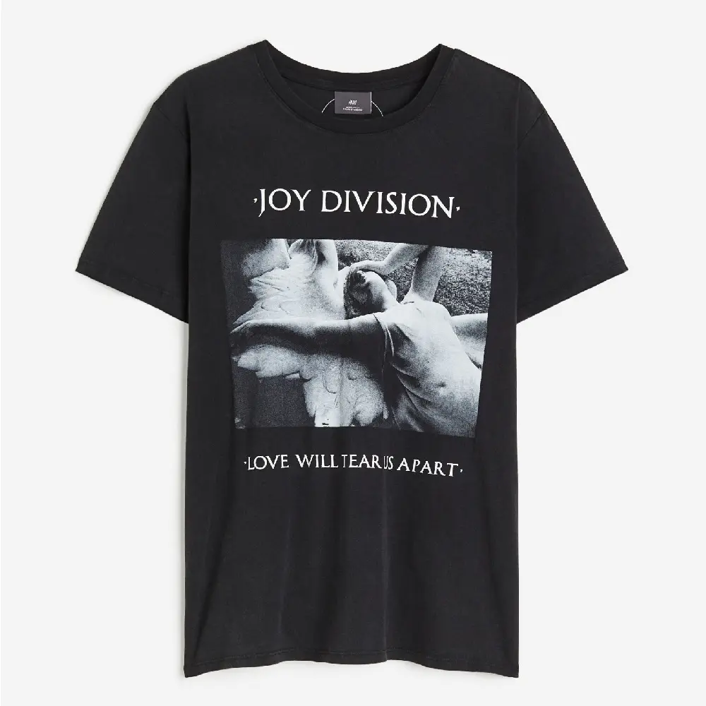 

Футболка H&M Regular Fit Printed Joy Division, черный