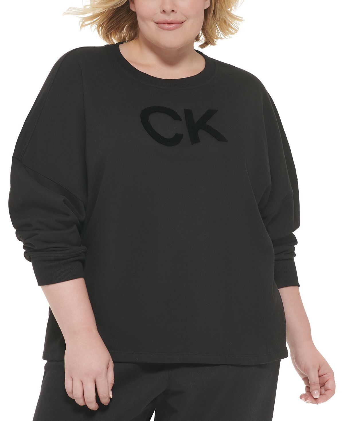 

Плюс размер флисовая толстовка с круглым вырезом и логотипом Calvin Klein, черный