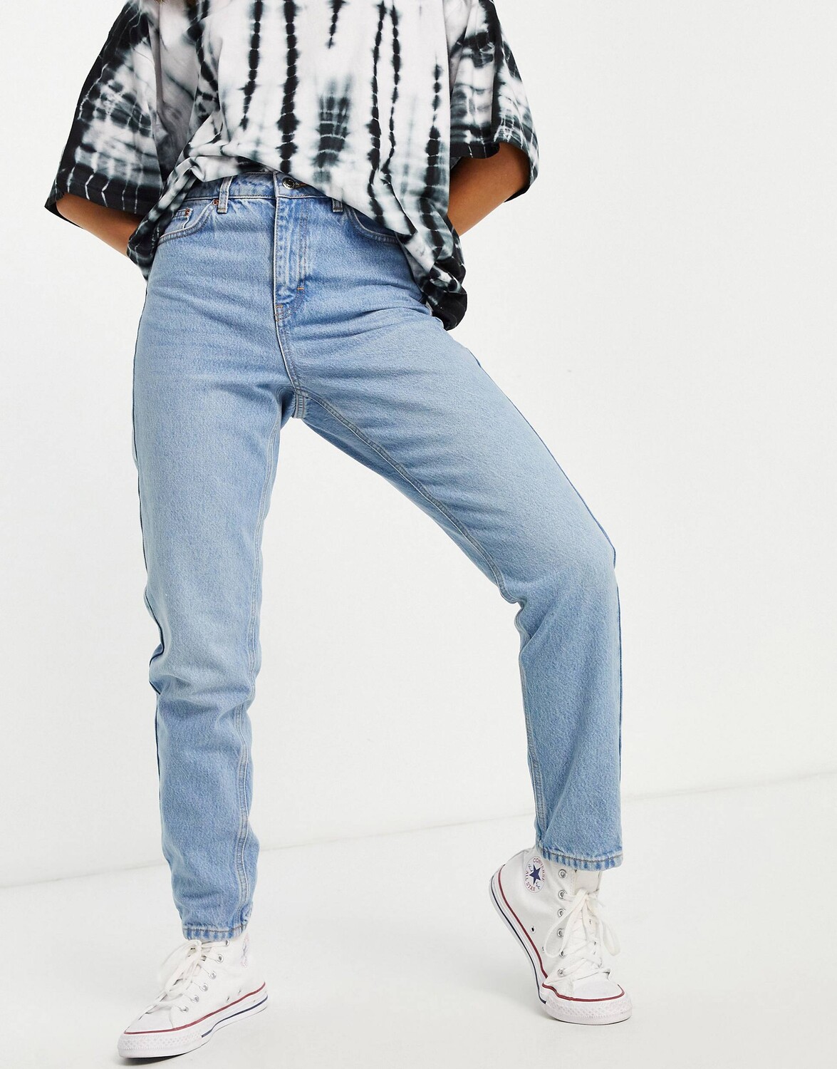 

Выбеленные джинсы Mom Topshop