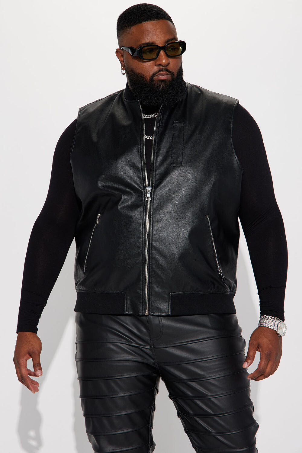 

Жилет Fashion Nova 82270, черный