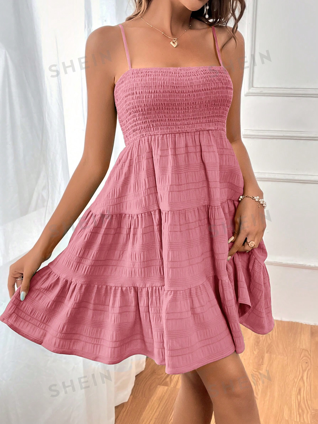цена SHEIN WYWH Женское однотонное платье на тонких бретельках с оборками и подолом, пыльный розовый