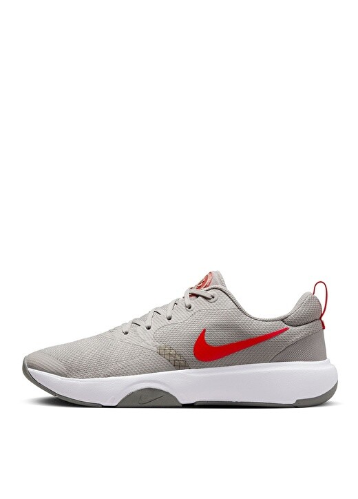 

Черные, серые и серебряные мужские прогулочные туфли Nike
