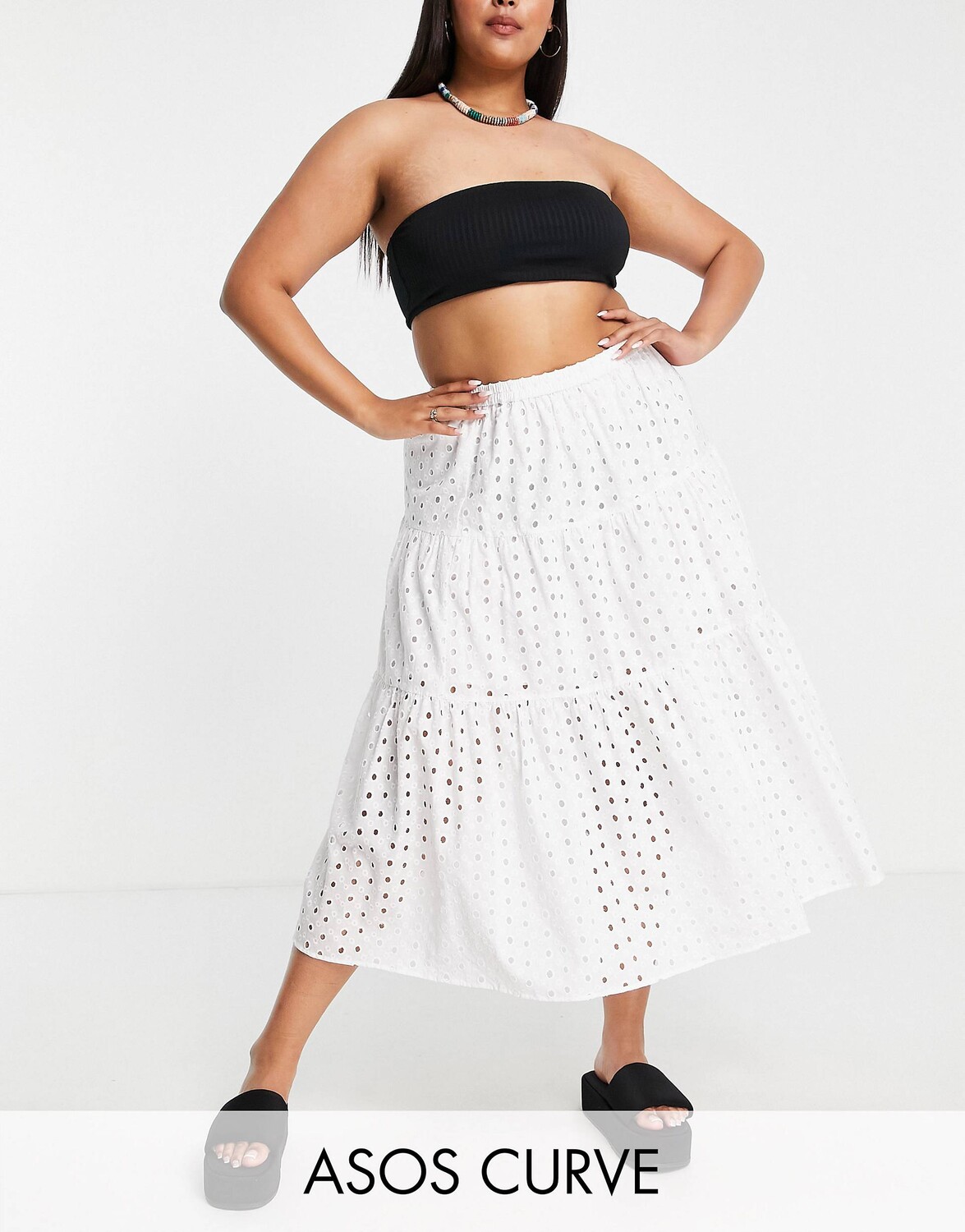

Белая ярусная юбка миди с вышивкой ASOS DESIGN Curve