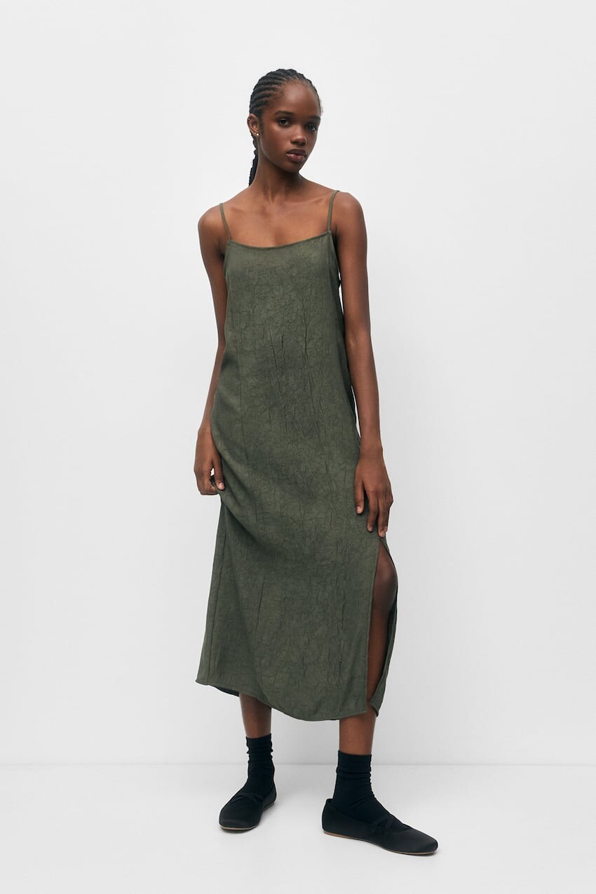 

Платье миди в деревенском стиле Pull&Bear, хаки