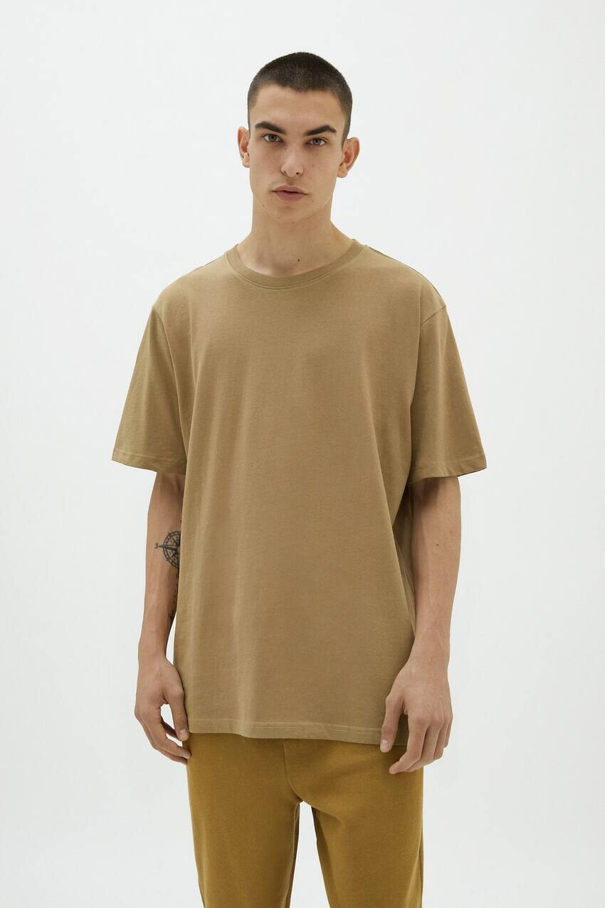 

3 комплекта базовых футболок Pull&Bear