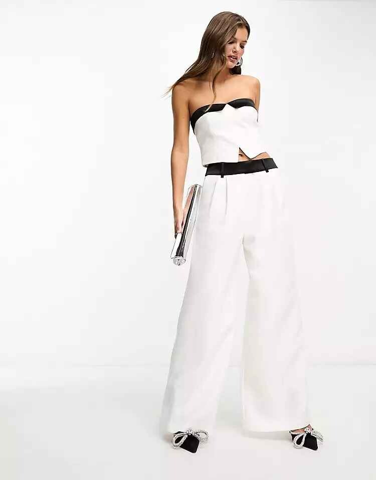 

Топ-бандо Asos Design Petite Tux, белый
