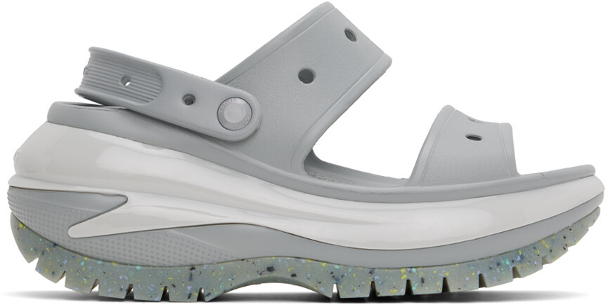 

Серые сандалии Mega Crush Crocs