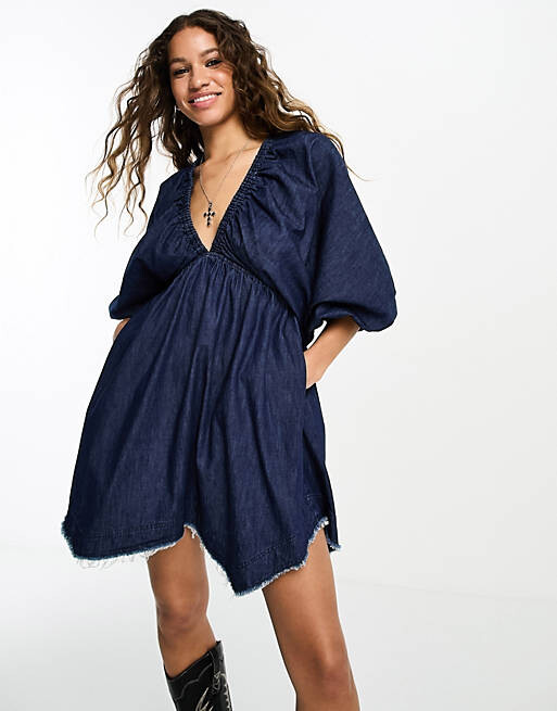 

Джинсовое платье мини с объемными рукавами Free People