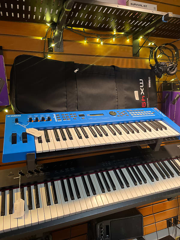 Yamaha MX49 49-клавишный цифровой синтезатор MX49 49-Key Digital Synthesizer