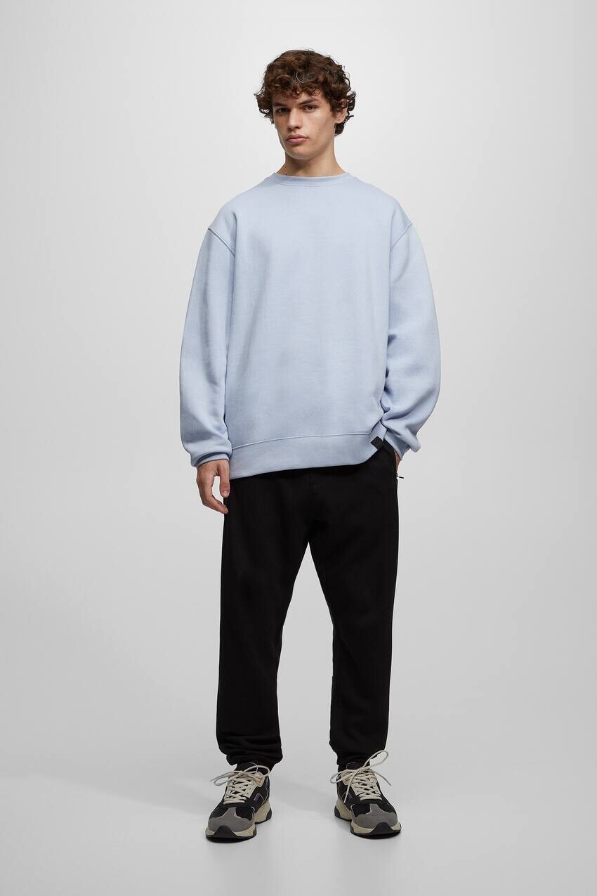 

Джоггеры в спортивном костюме с молниями Pull&Bear, черный