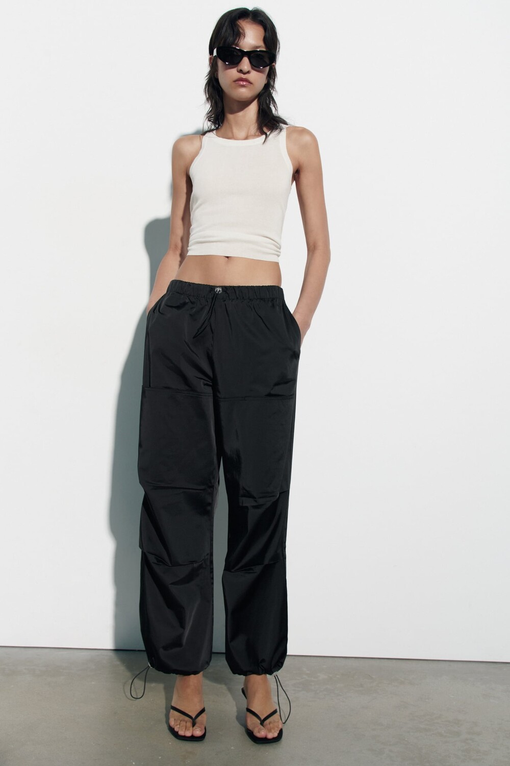 

Атласные брюки parachute ZARA, черный