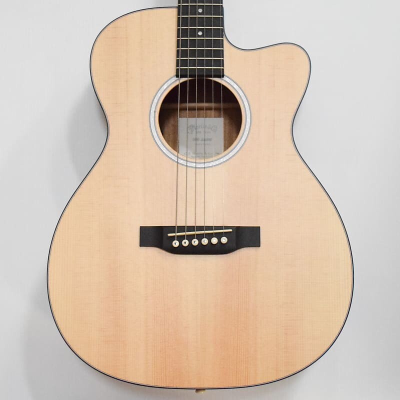 

Акустическая гитара Martin 000Jr-10 Natural 000Jr-10 Acoustic Guitar