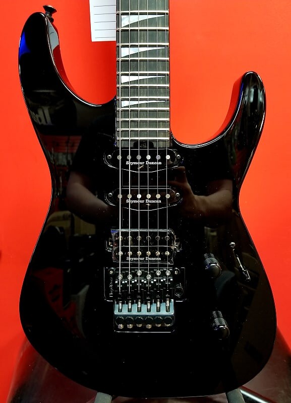 

Гитара Jackson American Series Soloist SL3, глянцевый чёрный