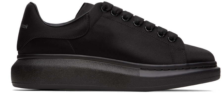 

Черные массивные кеды Alexander McQueen