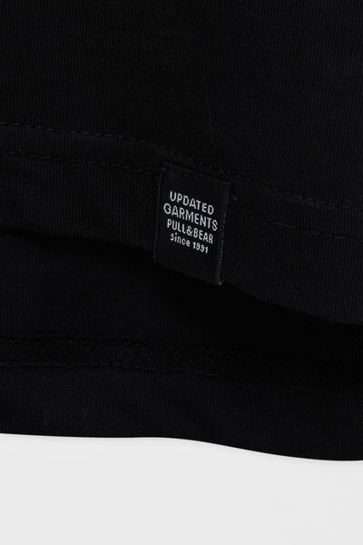 

Базовая длинная футболка PULL&BEAR