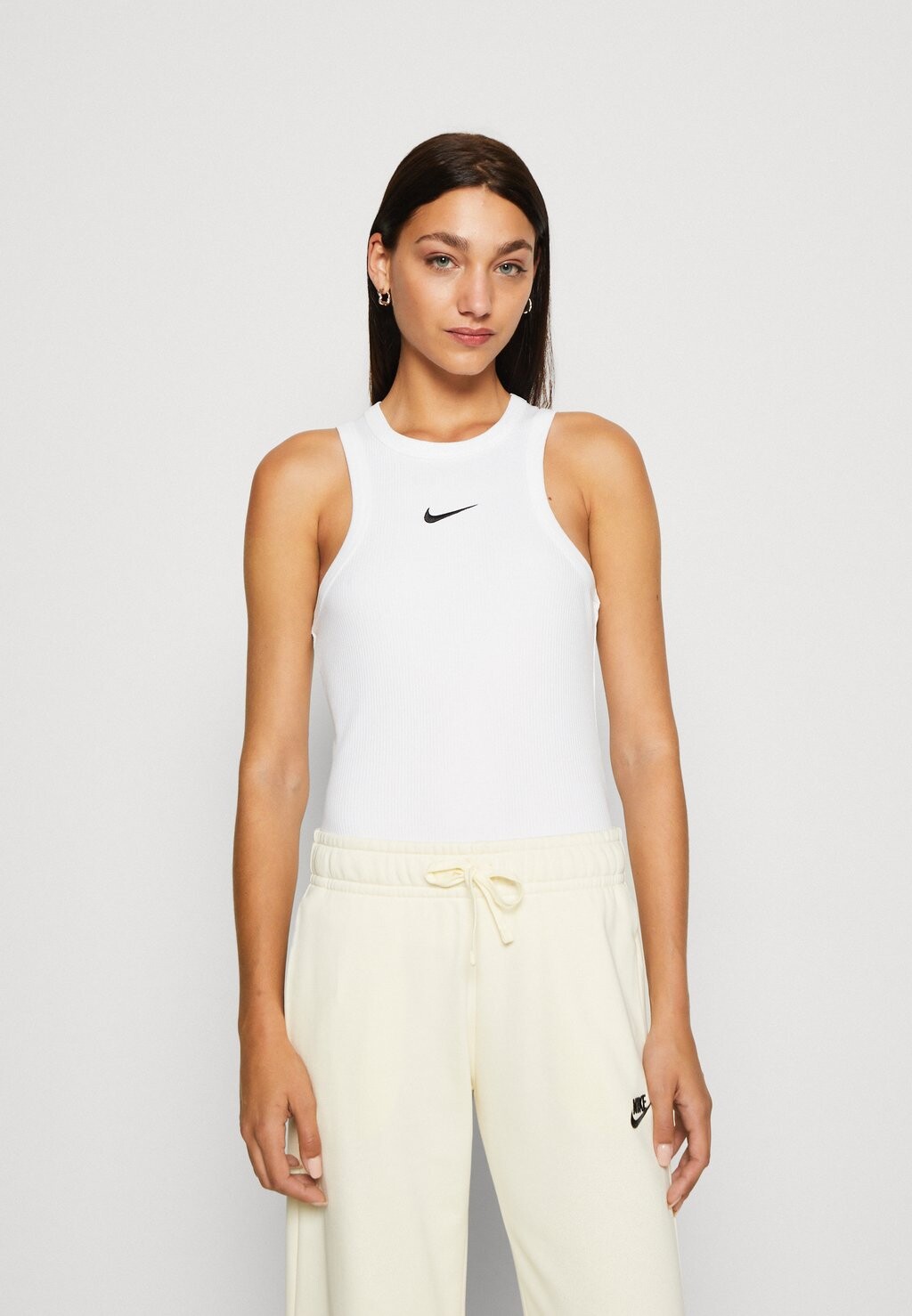 

Топ Nike, белый