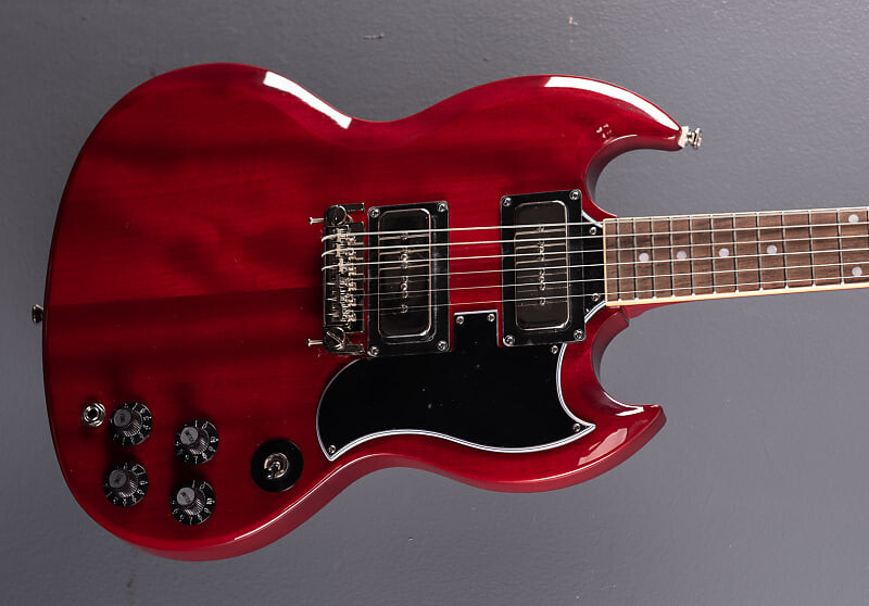 

Tony Iommi SG Special - винтажная вишня Epiphone Tony Iommi SG - Cherry