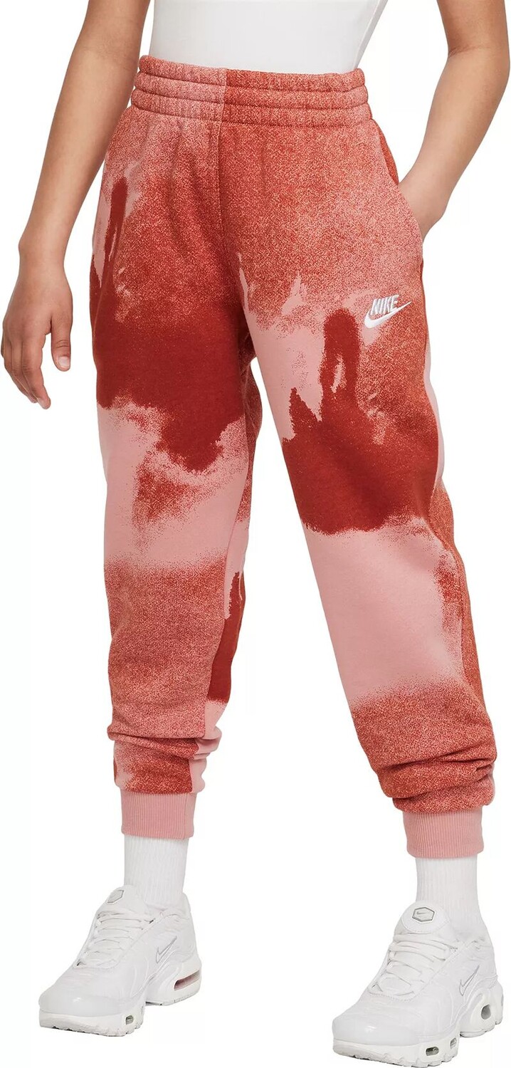 

Спортивная одежда Nike All Kids Fit Club Флисовые джоггеры с принтом, красный