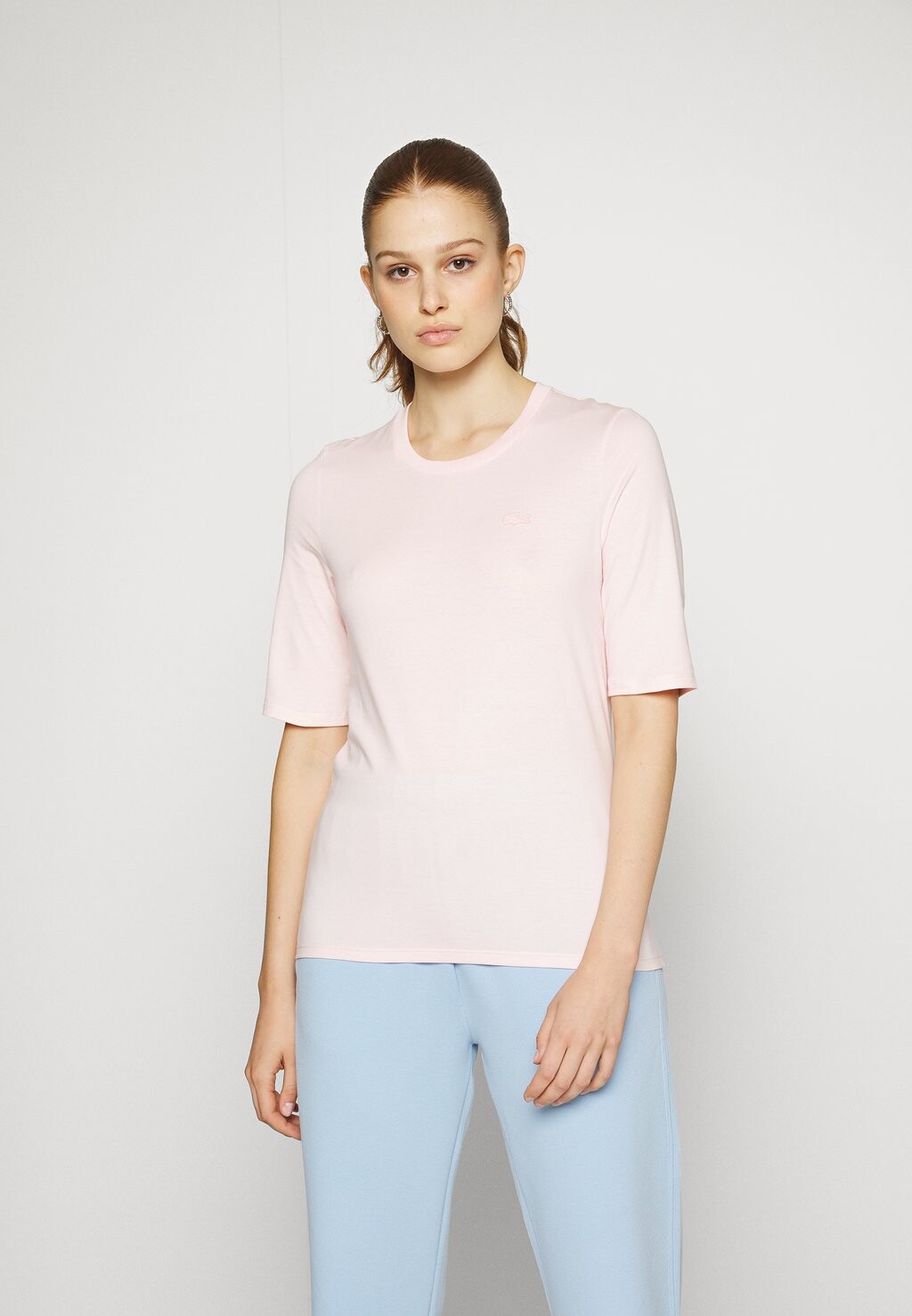 

Базовая футболка Lacoste